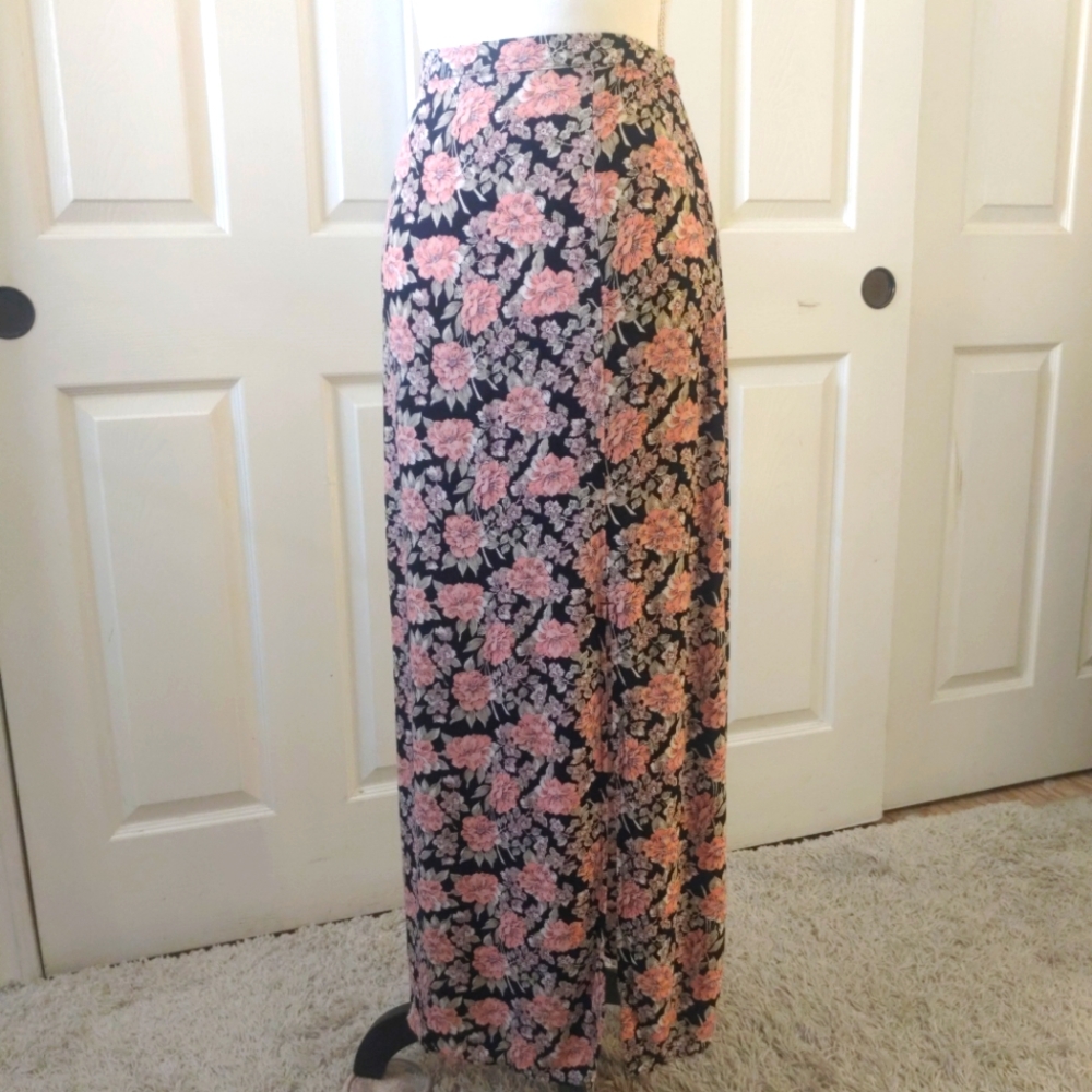 American Eagle Floral Print Maxi Skirt Women's Size Medium